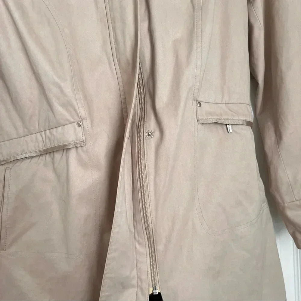 Cole Haan Women’s Beige/Tan Packable Hooded Rain Jacket - XS - Picture 12 of 15